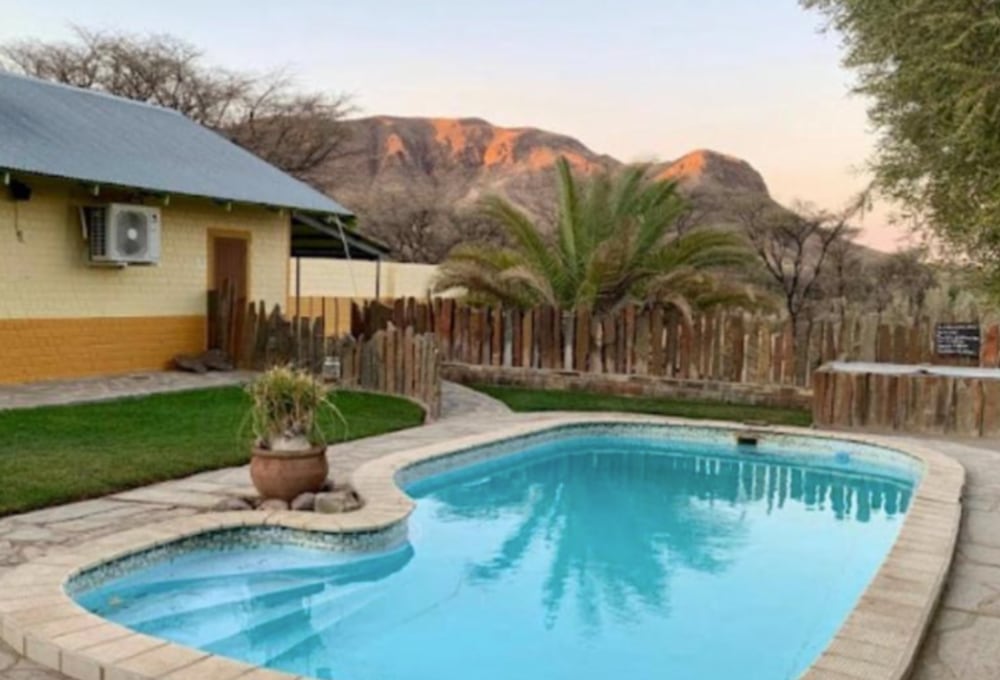 BüllsPort Lodge & Farm